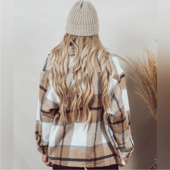 Plaid Oversized Shacket Coat/ Jacket - Picture 2 of 5
